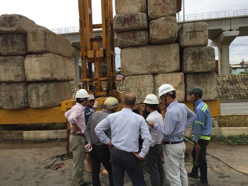 Ép cọc bê tông
